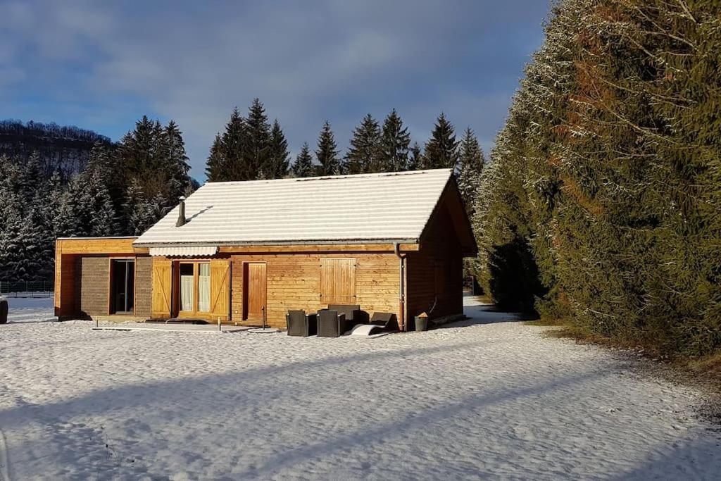 Gite Jura Mina Chalet Au Milieu De La Nature Villa Ney Exterior photo